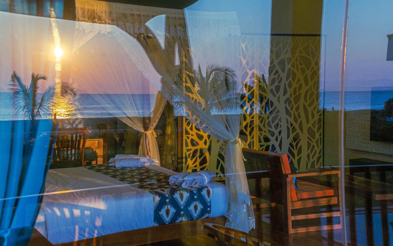 Calypso Sunset Hotel Iranawila ภายนอก รูปภาพ